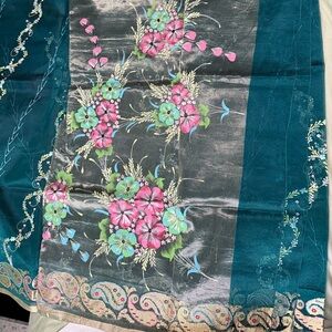 Floral Patterned Teal and Pink Saree